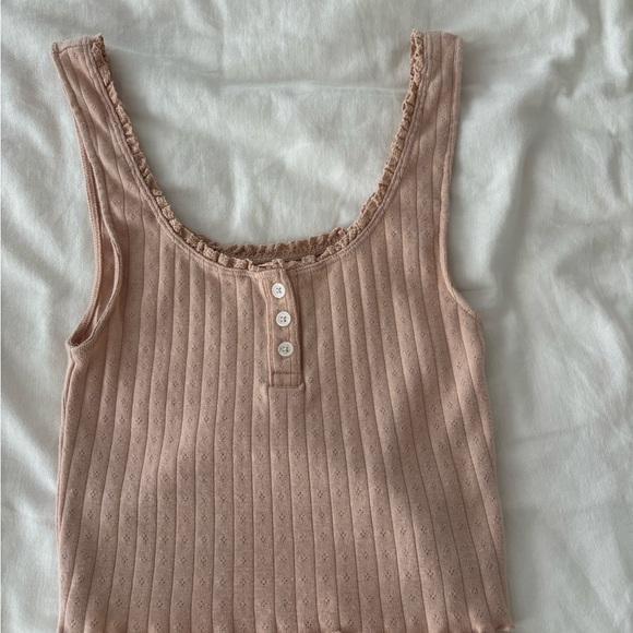 American Eagle eyelet tan tank - Picture 1 of 3